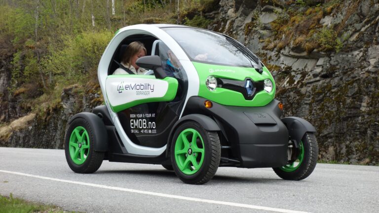 Les avantages et inconvénients des voitures électriques